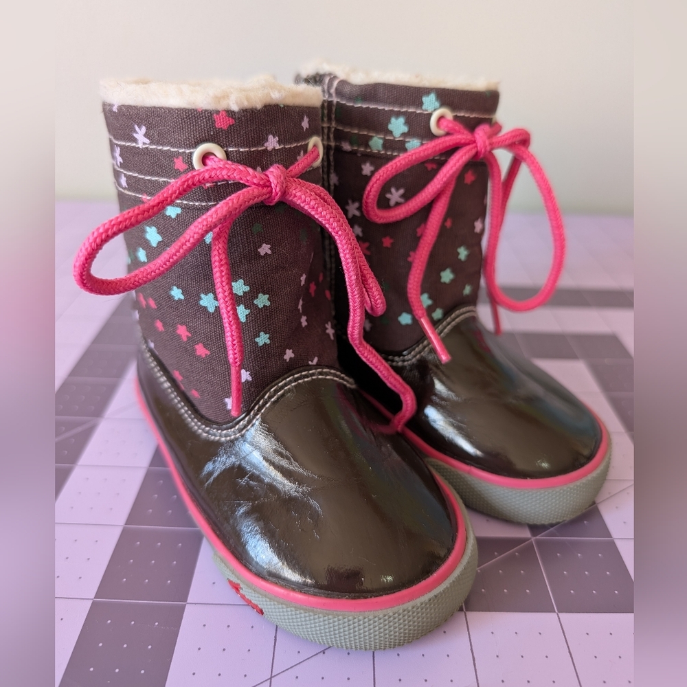 See Kai Run Sneaker Boots Lightly Lined Brown pink stars Kids Toddler Size 6